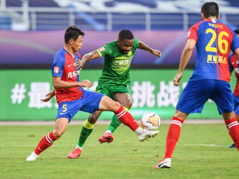 包含情愿长胜！球员拼尽全力力挽狂澜的词条