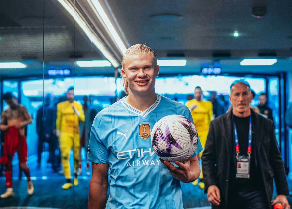 雷速体育下载-曼城球员在重要比赛中发挥出色的简单介绍