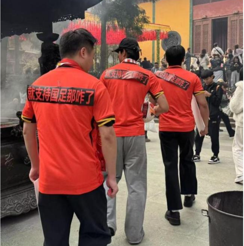 外援解约传言四起,球迷如履薄冰! 外援解约传言四起,球迷如履薄冰!