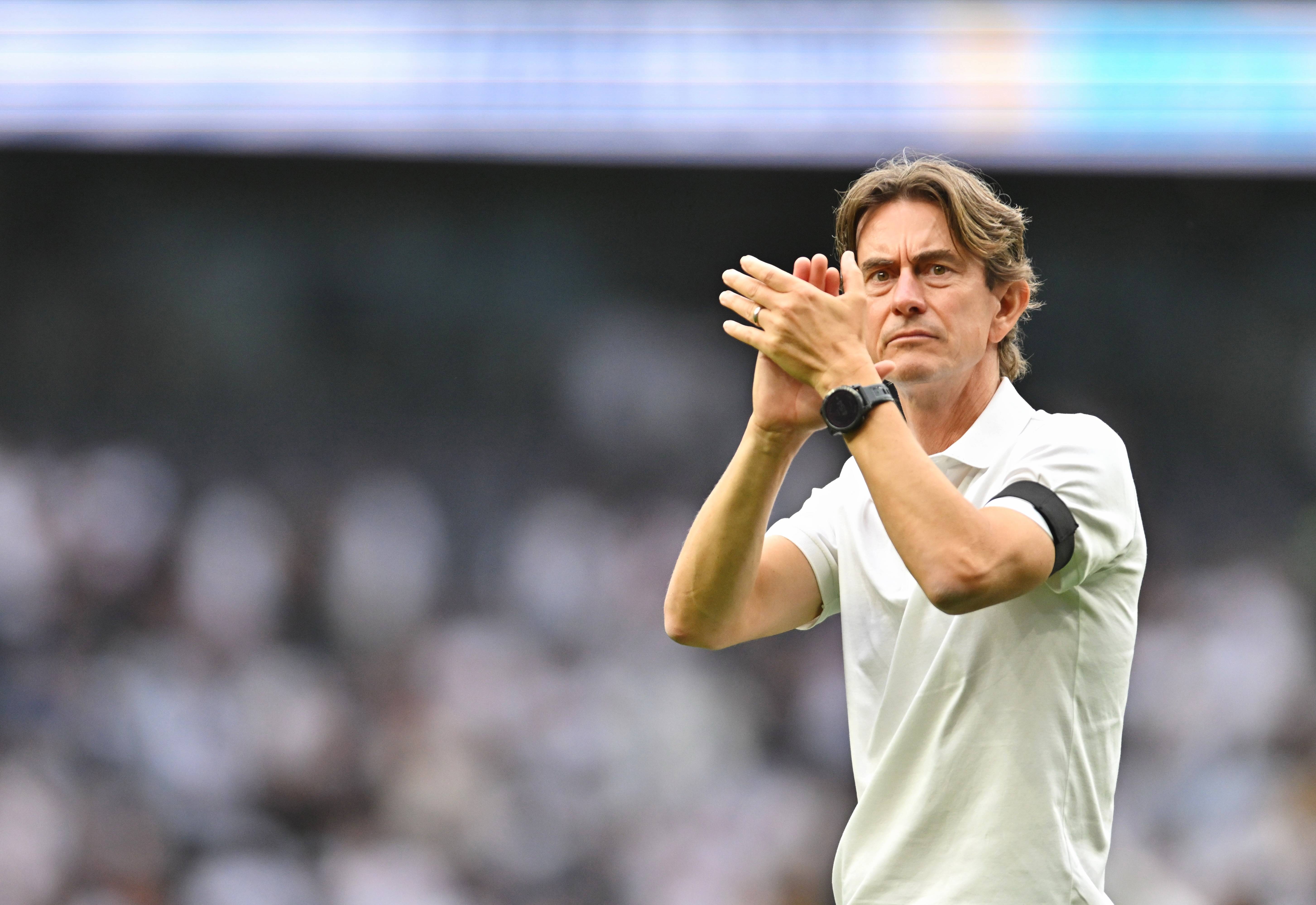 热刺前锋爆发：三连胜助球队冲顶的简单介绍