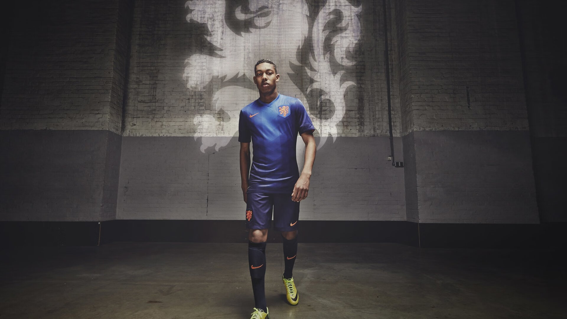 天使之刃刺破黑暗，迪马利亚在都灵雪夜中写下唯一答案