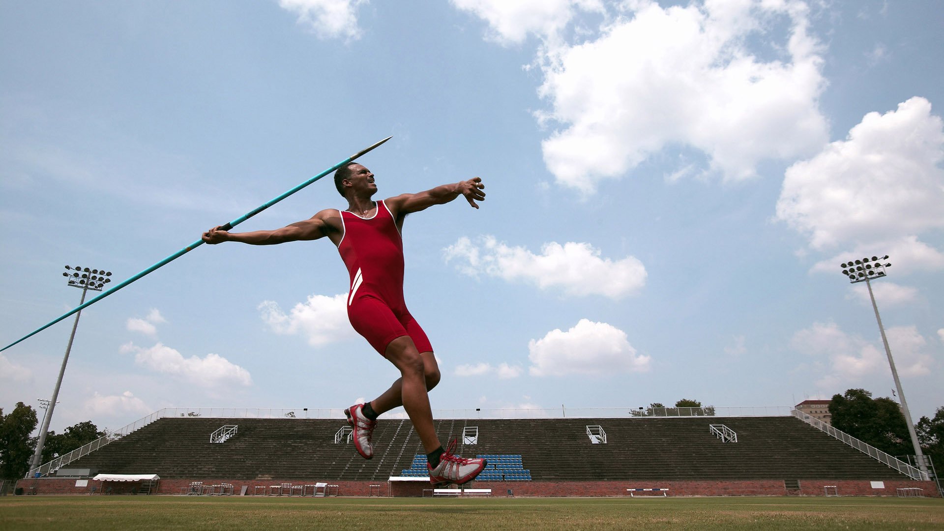当广厦淘汰公牛,布克在东决接管比赛,一个平行宇宙的篮球狂想